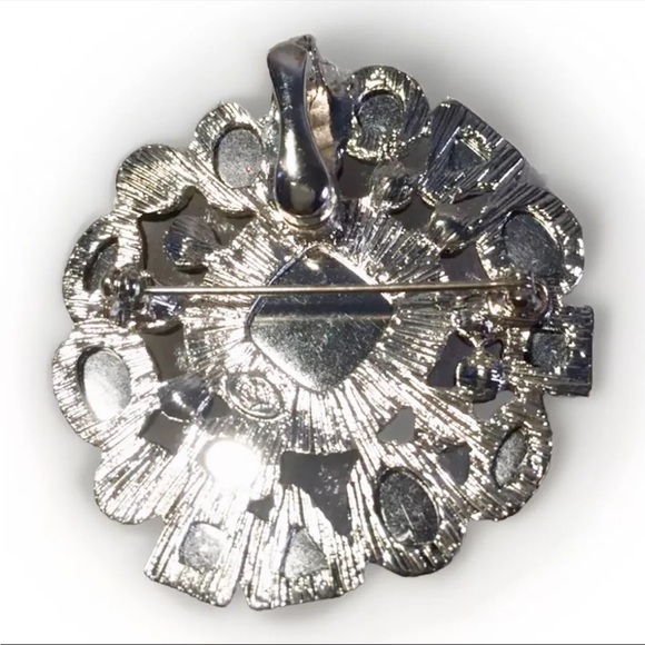 Vintage Flower Rosette Multi Rhinestone PREMIER DESIGN Silver Tone Brooch - Picture 3 of 3